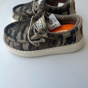 Hey Dude Camo Kids Shoes Toddler Size 6